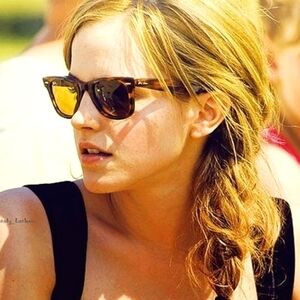 Ray-Ban (Store Display) Wayfarer Brown Tortoise RB2140